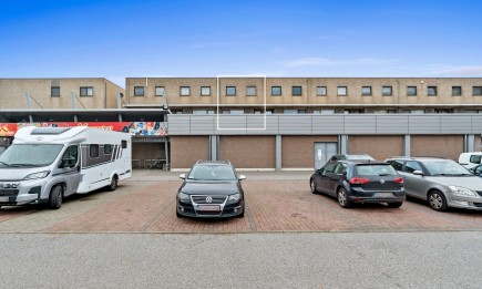 Duplex-appartement met drie slaapkamers en inpandige garage